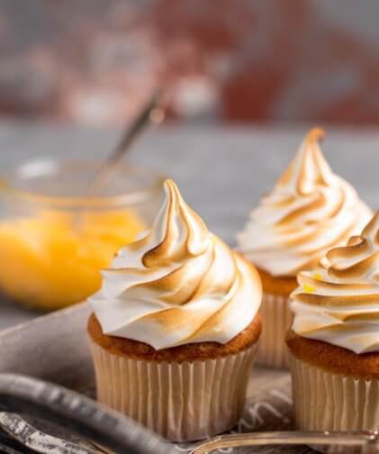 Mouth-watering vegan meringue