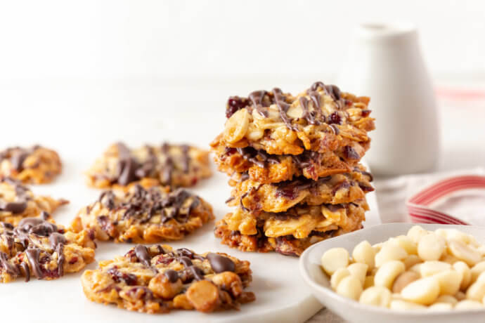 Gluten-free macadamia florentines
