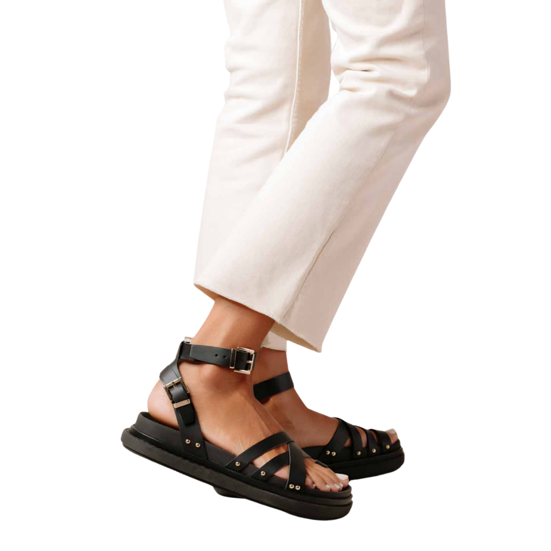 ALOHAS, Buckle Up Corn Sandal in Black