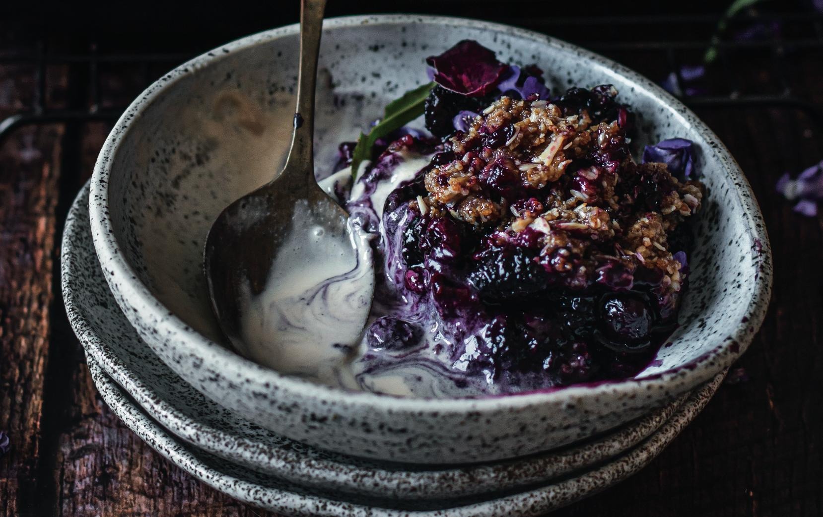 Mixed berry crumble | Nourish plant-based living
