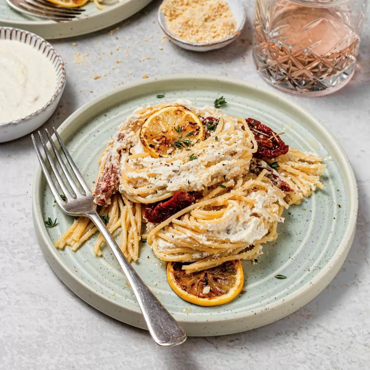 Creamy macadamia spaghetti