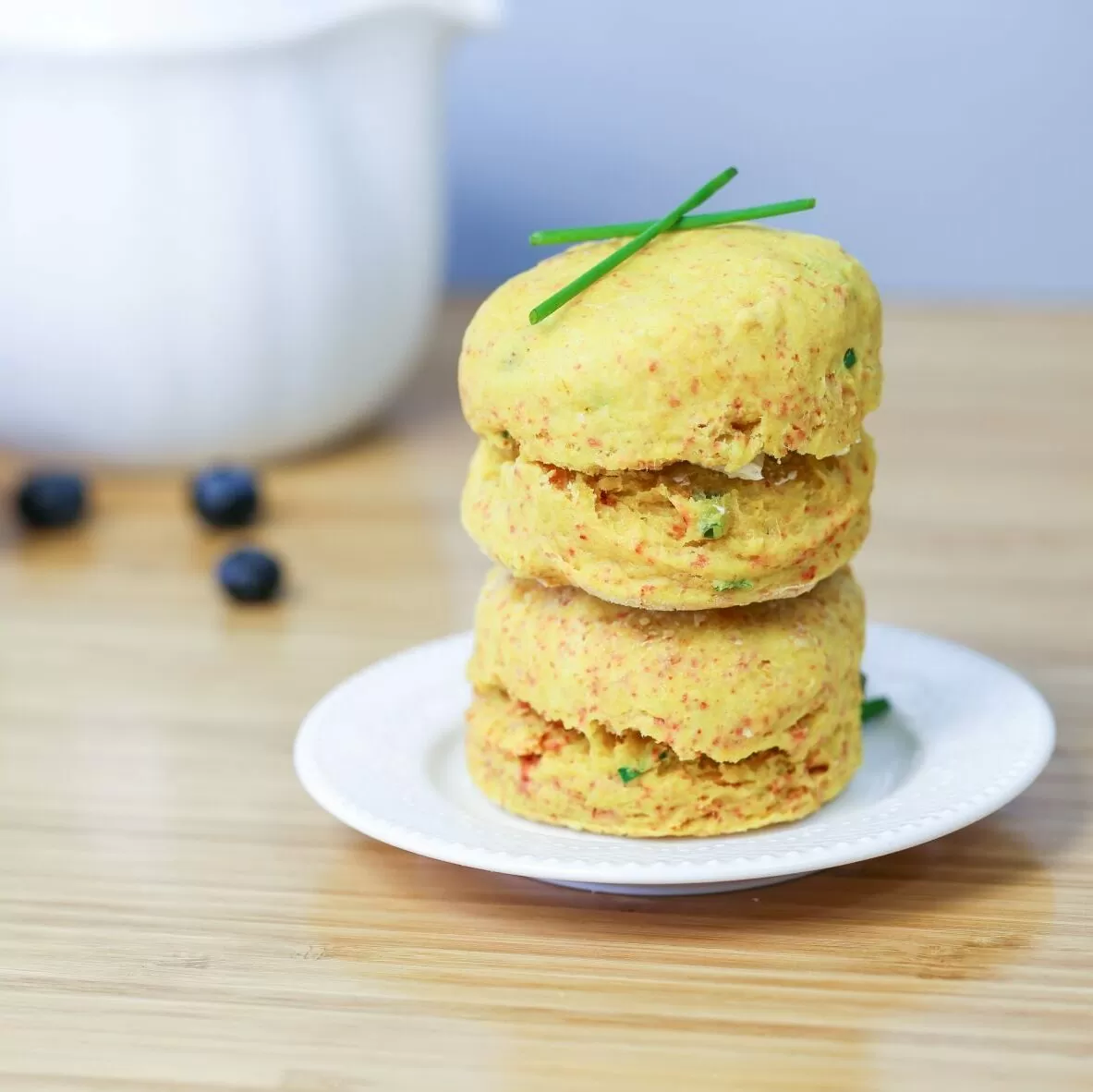 Vegan cheese and chive scones