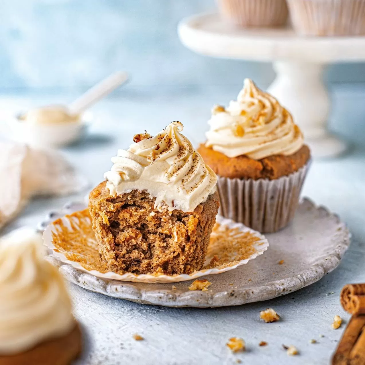 Carrot cake cupcakes