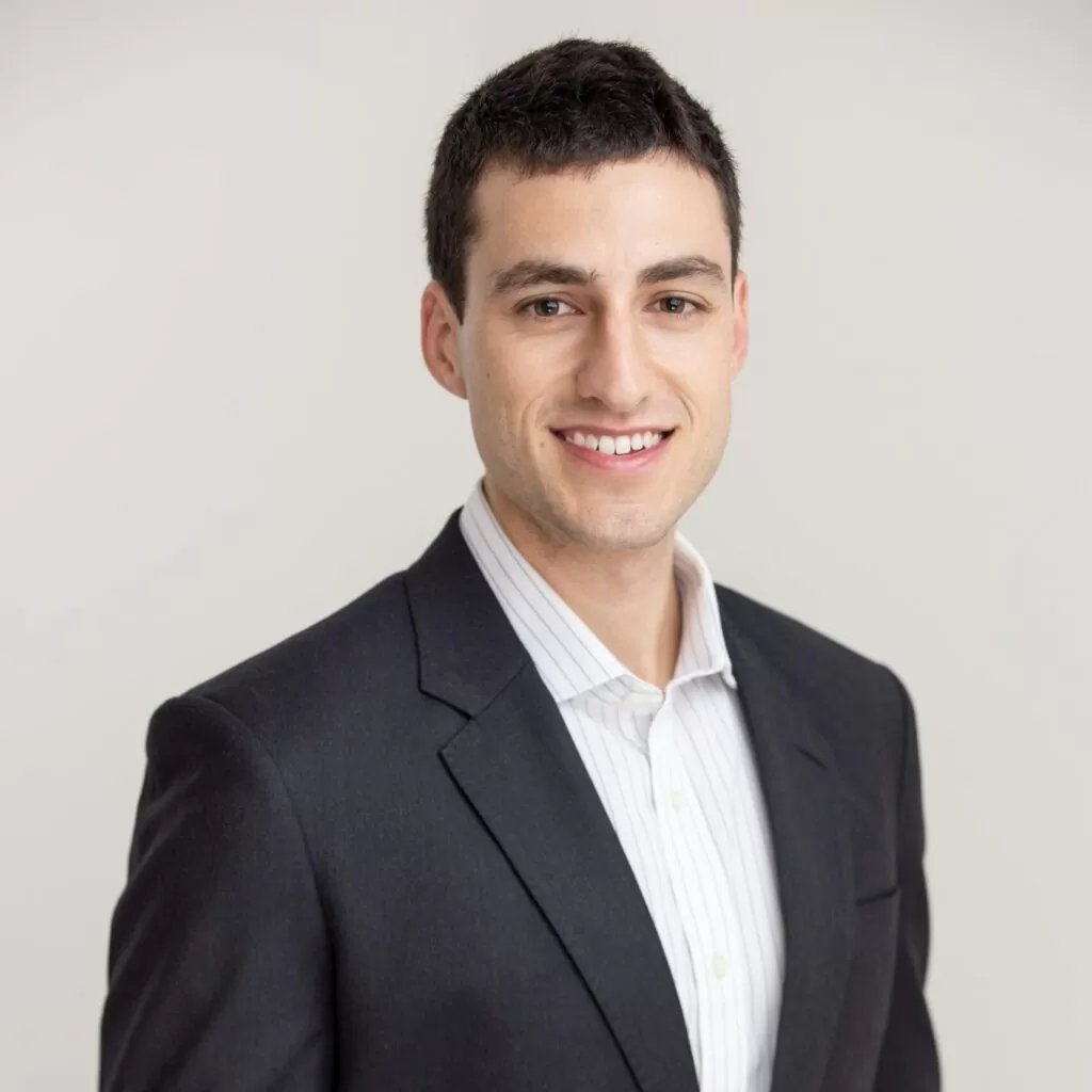 Dr Gavin Levy
