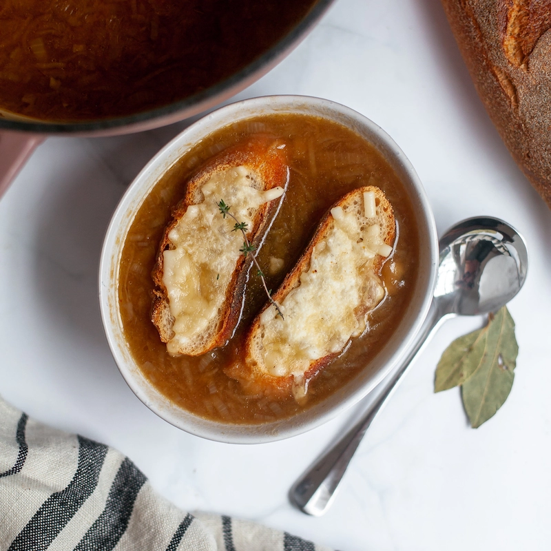 Vegan French onion soup